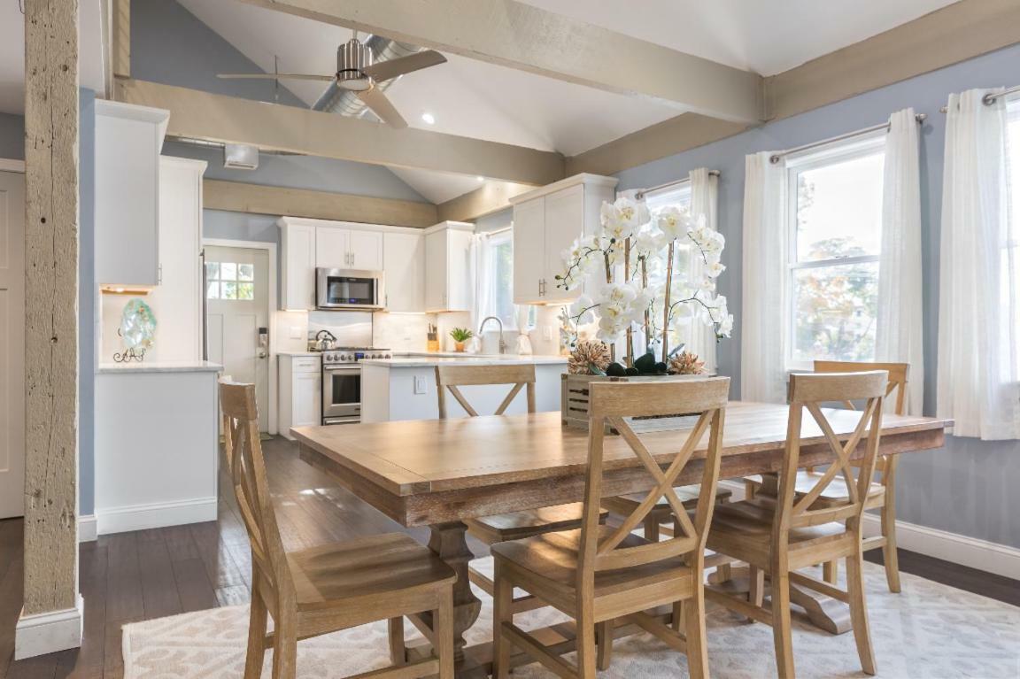 Luxury Apartment Marblehead