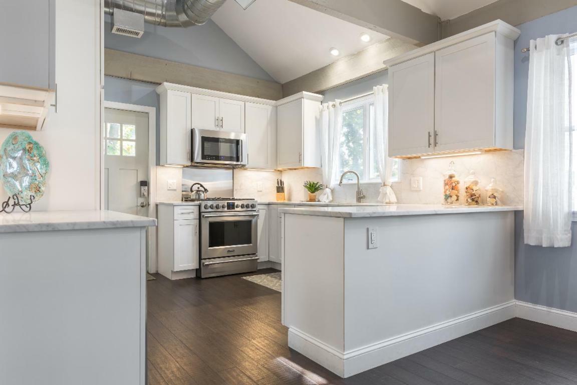 Apartment Luxury Marblehead