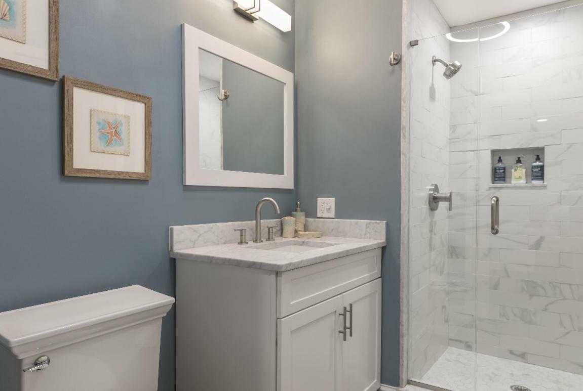 Luxury Apartment Marblehead